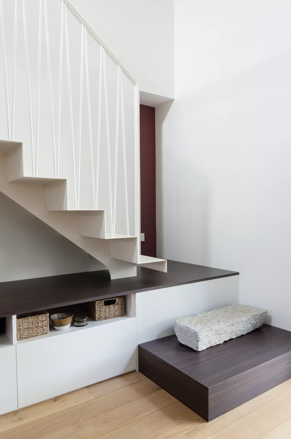 Filigrane – escalier et meuble télé sur mesure à Toulouse